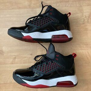 Men's Nike Jordan Maxin Jumpman 200 size 9